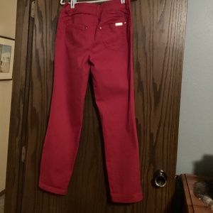 Red cropped pants